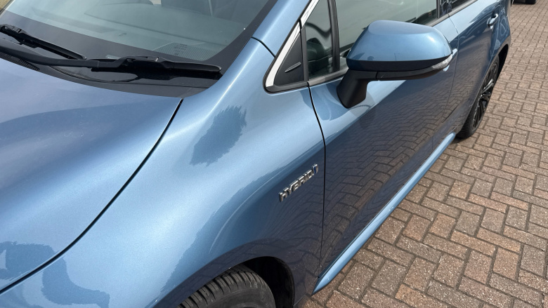 Toyota Corolla 2.0 VVT-i Hybrid Excel 5dr CVT Hybrid Estate